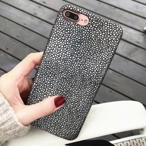 Accessories - LAST 1! iPhone 6+/6s+ Iridescent Skin Soft Case